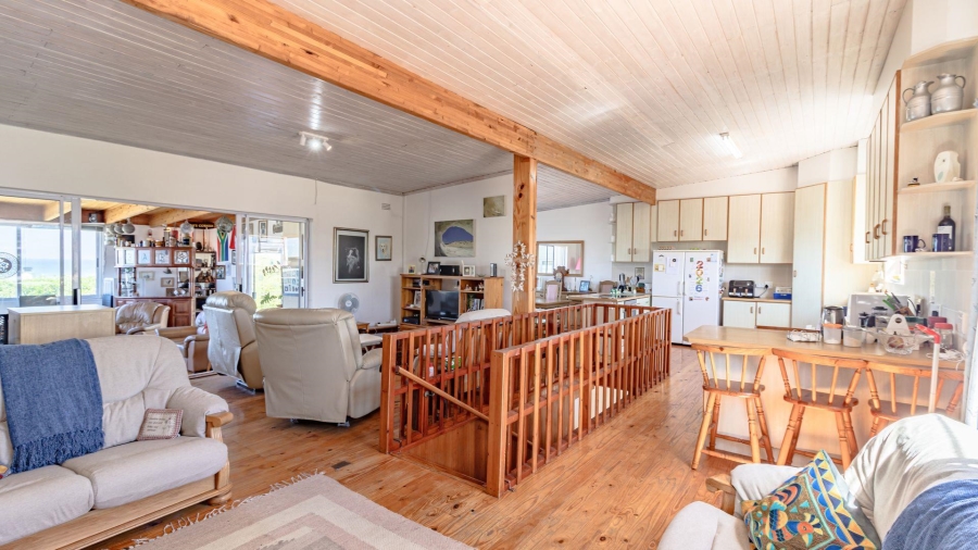 3 Bedroom Property for Sale in Franskraal Western Cape